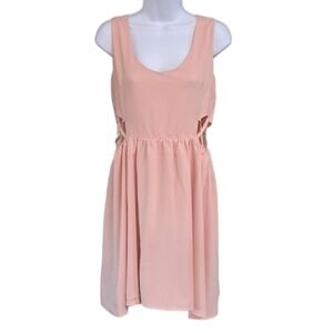 Very J  Dress Crisscross Cutout Waist Peach Size Large